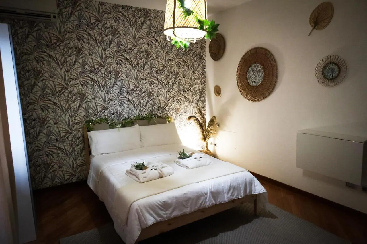 Tropical House60 Hotel Róma 0*,  Olaszország